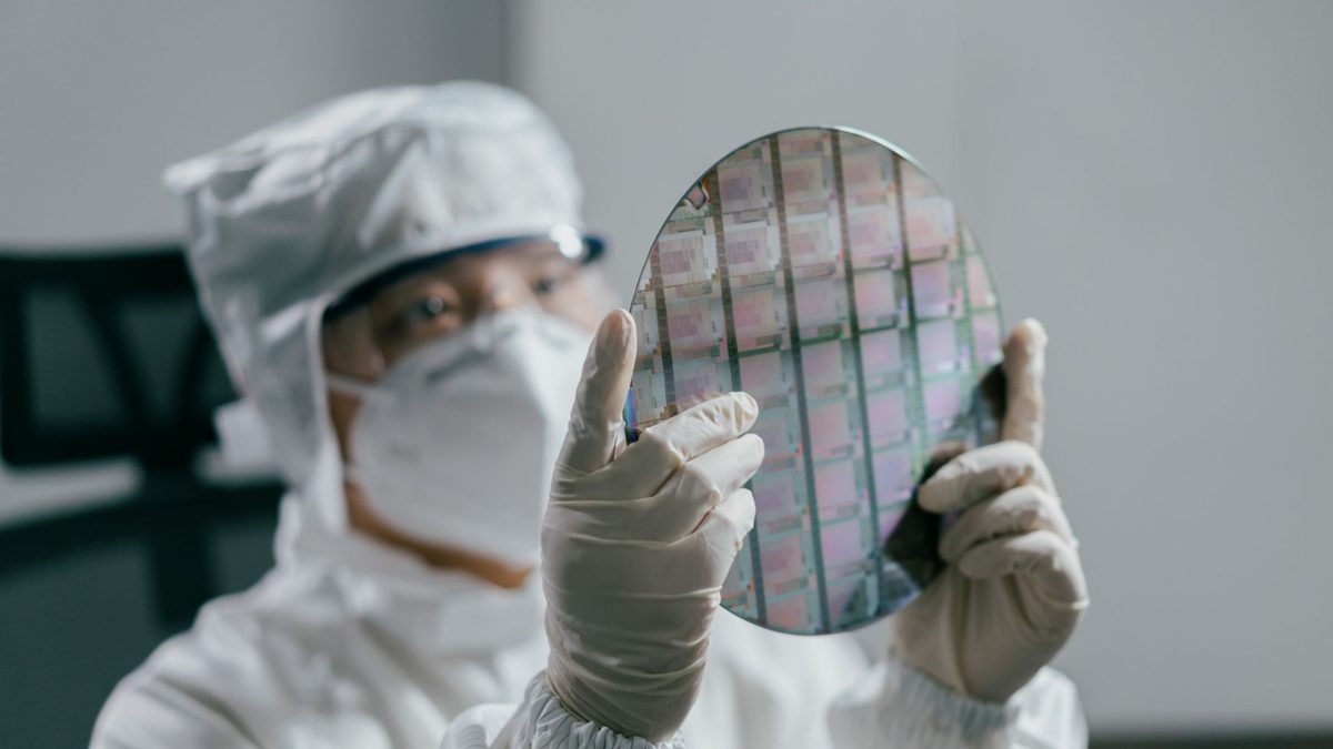 Neuromorfe & fotonische chips